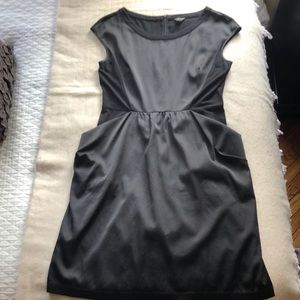 Black Ann Taylor dress with pockets